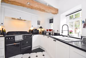 Kitchen- click for photo gallery